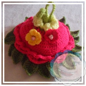Flower Wrist Purse by Joanita of Creative Crochet Workshop - Featured on @beckastreasures Saturday Link Party!