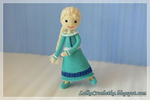 Winter Doll Elsa by Lalka Crochetka | Featured on @beckastreasures Saturday Link Party!