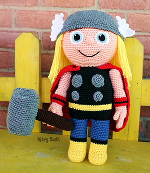 Hammer Buddy - Kid Hero - Free Crochet Pattern by #MadebyMary | Featured at Made by Mary - Sponsor Spotlight Round Up via @beckastreasures | #fallintochristmas2016 #crochetcontest #spotlight #crochet #roundup