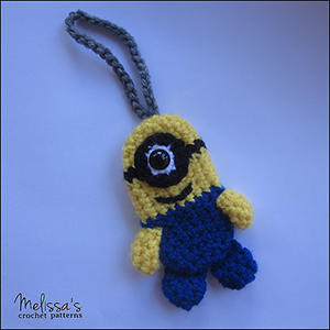 Minion Luggage or Backpack Tag - Free Crochet Pattern by @melissaspattrns | Featured at Melissa's Crochet Patterns - Sponsor Spotlight Round Up via @beckastreasures | #fallintochristmas2016 #crochetcontest #spotlight #crochet #roundup