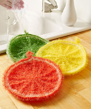 Splash of Citrus Scrubby - Free Crochet Pattern by Michele Wilcox | Featured at Red Heart - Sponsor Spotlight Round Up via @beckastreasures with @redheartyarns| #fallintochristmas2016 #crochetcontest #spotlight #crochet #roundup