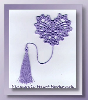 Pineapple Heart Bookmark by @crochetmemories | via Be Mine Décor - A LOVE Round Up by @beckastreasures | #crochet #pattern #hearts #kisses #valentines #love