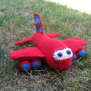 Red the Airplane - Crochet Pattern by @melissaspattrns | Featured at Melissa's Crochet Patterns - Sponsor Spotlight Round Up via @beckastreasures | #fallintochristmas2016 #crochetcontest #spotlight #crochet #roundup