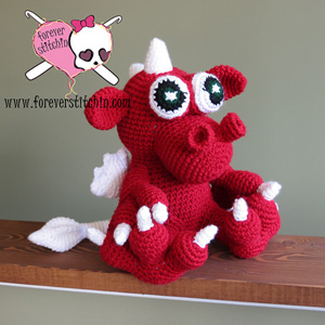 Sizzle the Dragon Amigurumi | Friday Feature #8 via @beckastreasures with @ForeverStitchin#crochet