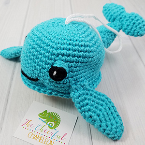 Willow the Whale Scrubby - Crochet Pattern by @CheeryChameleon | Featured at The Cheerful Chameleon - Sponsor Spotlight Round Up via @beckastreasures | #fallintochristmas2016 #crochetcontest #spotlight #crochet #roundup