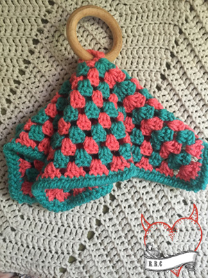 Nanny Square Lovie with Teether | Friday Feature #1 via @beckastreasures with @keep_on_farting #crochet