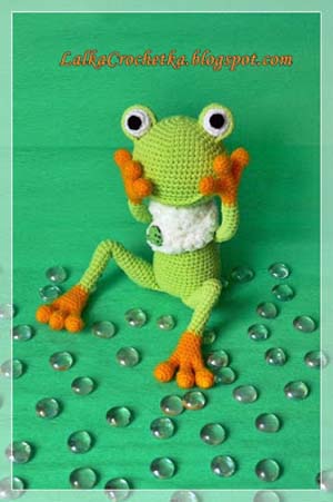 Winter Cuddly Frog ... Zimowa Żaba Przytulanka by Lalka Crochetka | Featured on @beckastreasures Saturday Link Party!