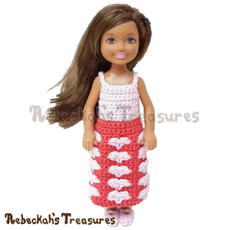 Sweetheart Kisses Girl Fashion Doll Dress | FREE Designer's Potpourri CAL pattern via @beckastreasures | A precious Valentine's dress for little Barbie dolls! #hearts #valentines #crochet