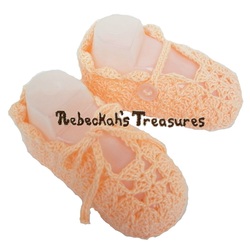 Free Crochet Shell Baby Slippers Pattern by Rebeckah's Treasures - Baby (0-12 months) - 2 Fastener Options
