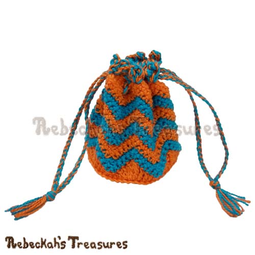 Chevron Coin Purse Crochet Pattern PDF $1.75 by Rebeckah’s Treasures! Grab it here: http://goo.gl/wo9HOZ #chevron #crochet #purse