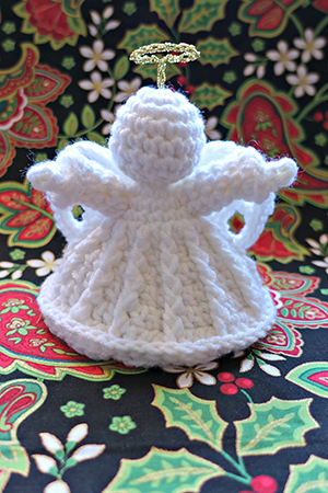 Crochet Angel Amigurumi - Free Crochet Pattern by @OombawkaDesign | Featured at Oombawka Design - Sponsor Spotlight Round Up via @beckastreasures | #fallintochristmas2016 #crochetcontest #spotlight #crochet #roundup
