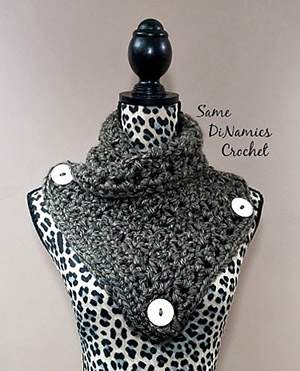 Aeris Buttoned Cowl - Free Crochet Pattern by @samedinamics Featured at Same DiNamics Crochet - Sponsor Spotlight Round Up via @beckastreasures | #fallintochristmas2016 #crochetcontest #spotlight #crochet #roundup