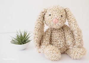 Classic Stuffed Bunny | Featured at Tuesday Treasures #32 via @beckastreasures with @1dogwoof | #crochet