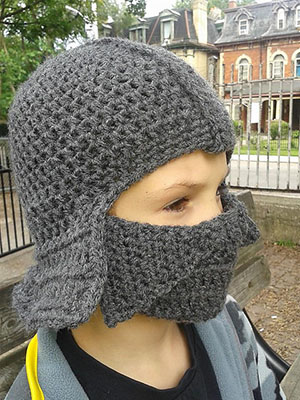 Dark Knight Helmet, Mask and Cape - Crochet Pattern by @SnappyTots Featured at Snappy Tots - Sponsor Spotlight Round Up via @beckastreasures | #fallintochristmas2016 #crochetcontest #spotlight #crochet #roundup