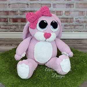 Nibbles the Bunny Pillow Buddy | Featured at Tuesday Treasures #32 via @beckastreasures with #AccessorizeThisDesigns | #crochet