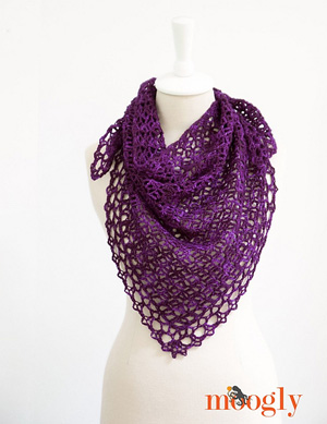 Fortune's Shawlette | Featured on @beckastreasures Tuesday Treasures #3 with @mooglyblog!