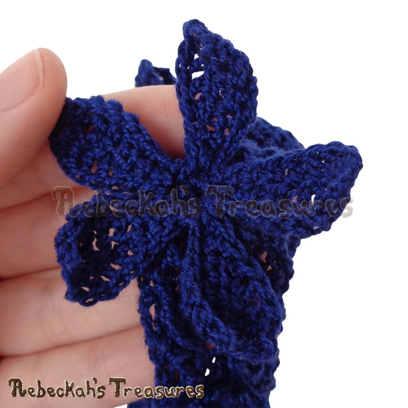 Extra-Long Petal Flower Applique | Criss Cross Diamonds Headband by @beckastreasures | Limited Time Free Crochet Pattern for A Designer's Potpourri Year-Long CAL with @countrywillow12, @crochetmemories, @Sherrys2boyz & @ArtofaDG | #headband #crochet #pattern #crisscrossdiamond #flowers #butterfly #holidaygift #stashbuster | Join today!