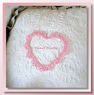 Heart Matters by @crochetmemories | via I Heart Be Mine Appliqués - A LOVE Round Up by @beckastreasures | #crochet #pattern #hearts #kisses #valentines #love