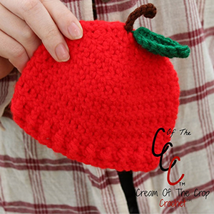 Apple Hats (Preemie/NB) - Crochet Pattern by @COTCCrochet | Featured at Cream of the Crop Crochet - Sponsor Spotlight Round Up via @beckastreasures | #fallintochristmas2016 #crochetcontest #spotlight #crochet #roundup