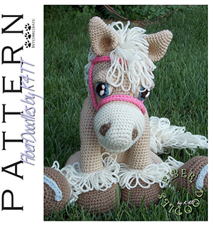 FS010 - Pastiche the Palomino - Crochet Pattern by @_K4TT_ | Featured at Fiber Doodles by K4TT - Sponsor Spotlight Round Up via @beckastreasures | #fallintochristmas2016 #crochetcontest #spotlight #crochet #roundup