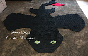 Bulky Friendly Dragon - Crochet Pattern by #DanaDeeCrochet | Featured at Dana Dee Crochet - Sponsor Spotlight Round Up via @beckastreasures | #fallintochristmas2016 #crochetcontest #spotlight #crochet #roundup