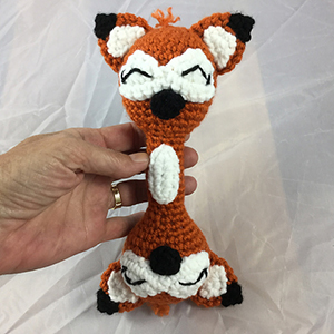 Red Fox Baby Rattle - Crochet Pattern by @lisakingsley4 | Featured at Lisa Kingsley Designs - Sponsor Spotlight Round Up via @beckastreasures | #fallintochristmas2016 #crochetcontest #spotlight #crochet #roundup
