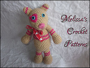 Valentine's Day Kitty by @melissaspattrns | via I Heart Toys - A LOVE Round Up by @beckastreasures | #crochet #pattern #hearts #kisses #valentines #love