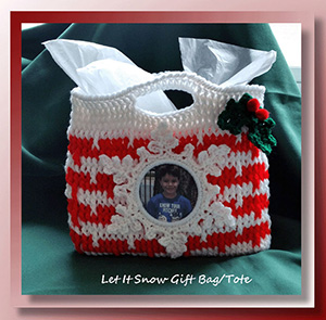 Let It Snow Gift Bag/Tote | Featured at Saturday Link Party #65 via @beckastreasures with @crochetmemories | Join the latest parties here: https://goo.gl/uUHihU #crochet