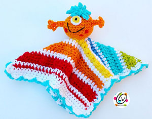 Little Lovey - Crochet Pattern by @SnappyTots Featured at Snappy Tots - Sponsor Spotlight Round Up via @beckastreasures | #fallintochristmas2016 #crochetcontest #spotlight #crochet #roundup