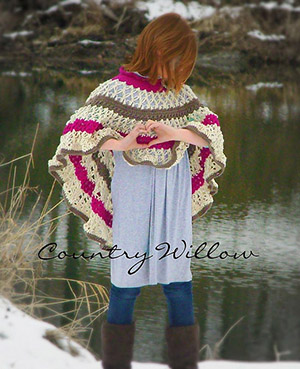 Neverending Love Poncho - Crochet Pattern by @countrywillow12 | Featured at Country Willow Designs - Sponsor Spotlight Round Up via @beckastreasures | #fallintochristmas2016 #crochetcontest #spotlight #crochet #roundup