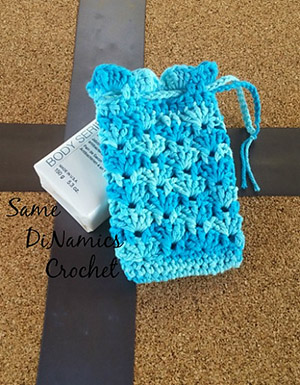 Ocean Fans Soap Pouch - Free Crochet Pattern by @samedinamics Featured at Same DiNamics Crochet - Sponsor Spotlight Round Up via @beckastreasures | #fallintochristmas2016 #crochetcontest #spotlight #crochet #roundup