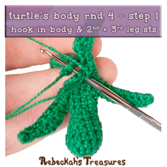 WIP Picture 06 | Crocheting the Turtle's Body via @beckastreasures | FREE Finger Puppet Crochet Pattern!