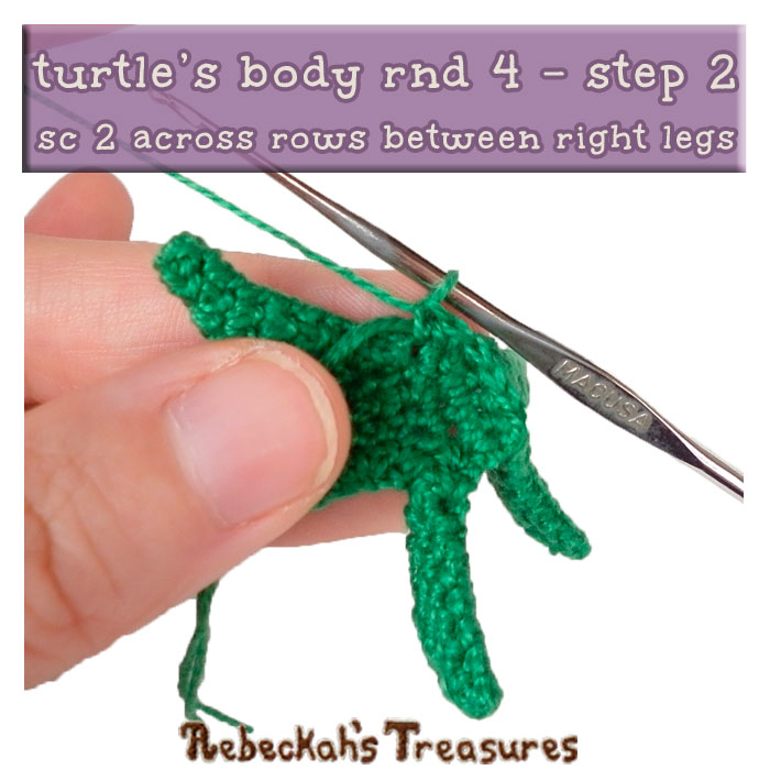 WIP Picture 08 | Crocheting the Turtle's Body via @beckastreasures | FREE Finger Puppet Crochet Pattern!