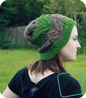Roxanne Hat - Crochet Pattern by @divinedebrisweb | Featured at Divine Debris - Sponsor Spotlight Round Up via @beckastreasures | #fallintochristmas2016 #crochetcontest #spotlight #crochet #roundup