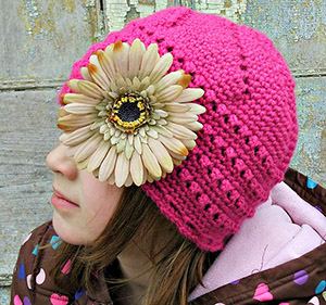 Shelbi Hat - Crochet Pattern by @countrywillow12 | Featured at Country Willow Designs - Sponsor Spotlight Round Up via @beckastreasures | #fallintochristmas2016 #crochetcontest #spotlight #crochet #roundup