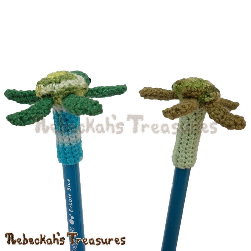 Rear View | Pencil Topper Turtle Friends via @beckastreasures | A free pattern you'll love crocheting as last-minute gifts, party favours, halloween treats and stocking stuffers! #freecrochet #turtles #crochet #amigurumi #penciltopper