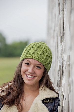 Twisted Cable Hat - Crochet Pattern by @ucrafter | Featured at Underground Crafter - Sponsor Spotlight Round Up via @beckastreasures | #fallintochristmas2016 #crochetcontest #spotlight #crochet #roundup