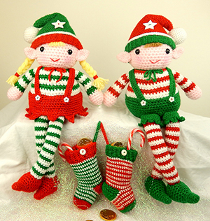 Evie & Elvis the Christmas Elves - Crochet Pattern by @MojiMojiDesign | Featured at Moji-Moji Design - Sponsor Spotlight Round Up via @beckastreasures | #fallintochristmas2016 #crochetcontest #spotlight #crochet #roundup